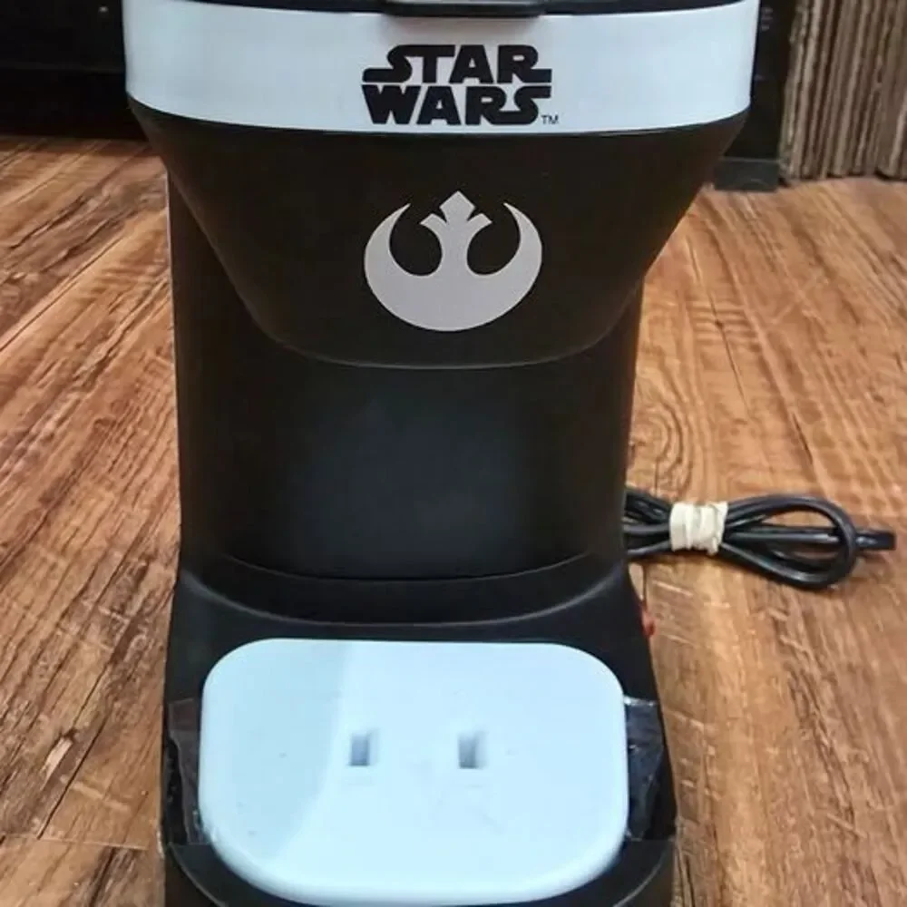 Star Wars Black & White Beverage Maker